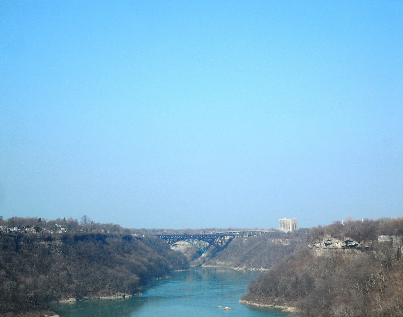 Private chauffeured Niagara tour pickup in Newmarket